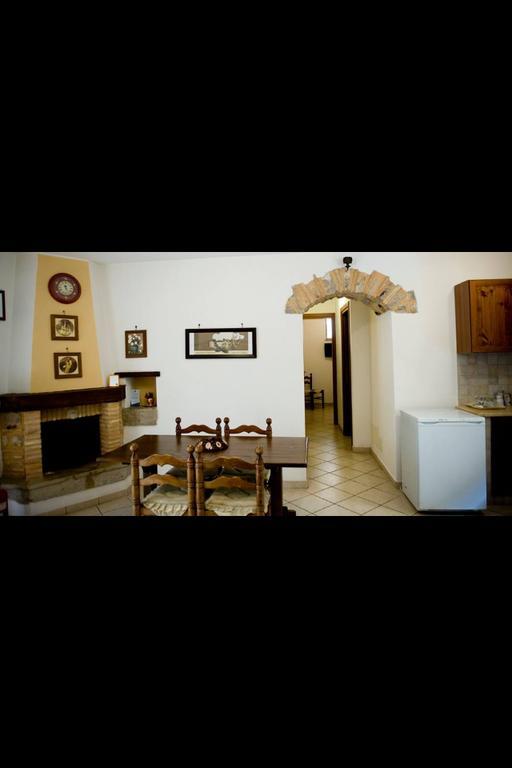 Bed And Breakfast Mblo Fondi Kültér fotó
