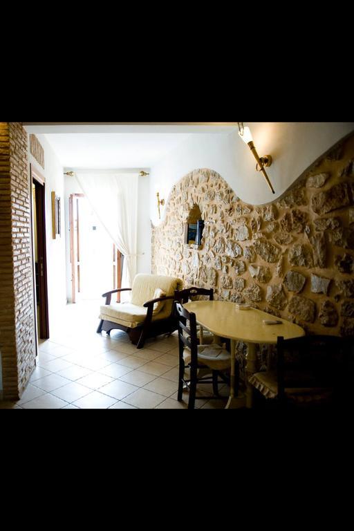 Bed And Breakfast Mblo Fondi Kültér fotó