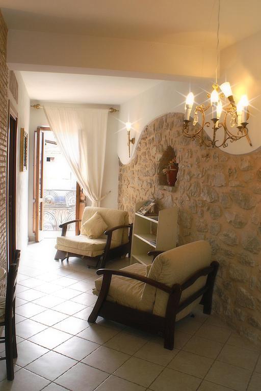 Bed And Breakfast Mblo Fondi Kültér fotó